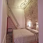 Oda ve Kahvaltı L'officina