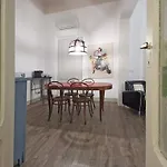 Oda ve Kahvaltı L'officina 4*