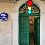 Oda ve Kahvaltı L'officina Bari