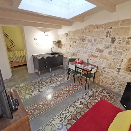 L'officina Panzió Bari