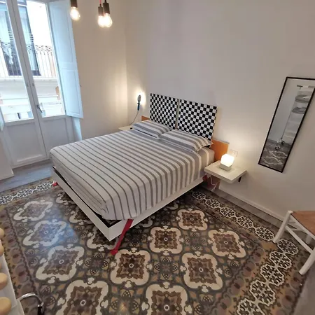 Alojamento de Acomodação e Pequeno-almoço L'officina Bari