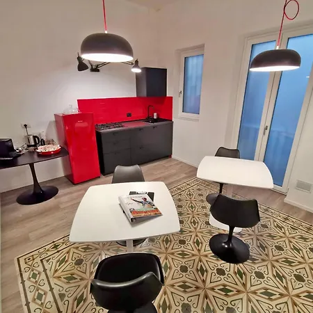 Alojamento de Acomodação e Pequeno-almoço L'officina 4*