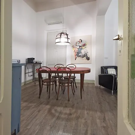 Frühstückspension L'officina 4*